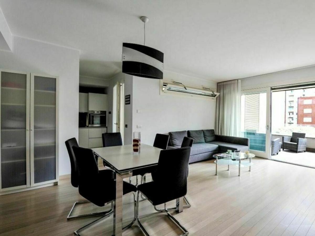 Apartment Cola Di Rienzo By Halldis Mailand