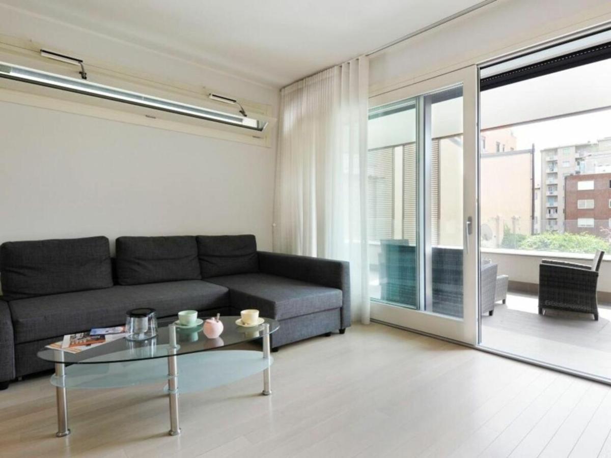 Apartment Cola Di Rienzo By Halldis *